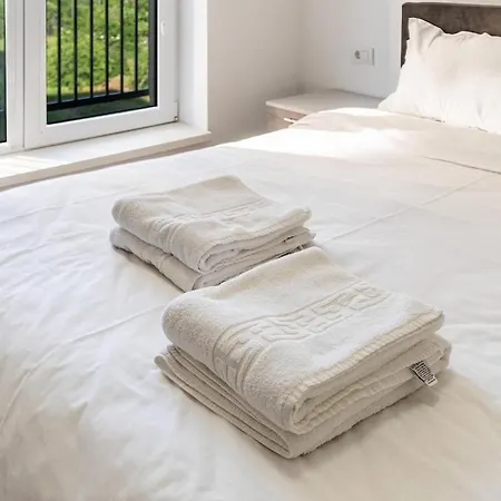 Downtown W Jacuzzi&terrace Parkview V4 Apartment Bucharest